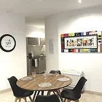 Centre - Parking Prive - Wifi Apartament