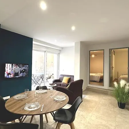 Centre - Parking Prive - Wifi Nîmes