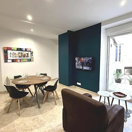 Appartement Centre - Parking Prive - Wifi