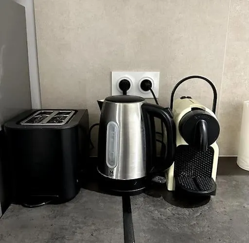 Appartement Centre - Parking Prive - Wifi Nîmes