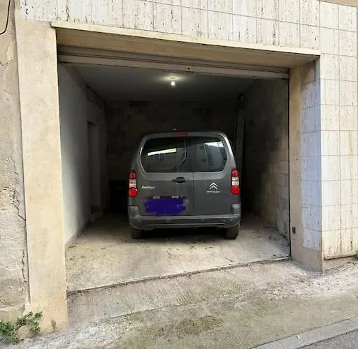 Appartement Centre - Parking Prive - Wifi Nîmes