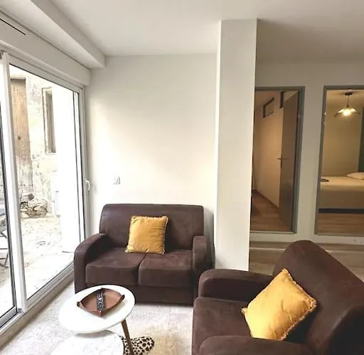 Appartement Centre - Parking Prive - Wifi Nîmes